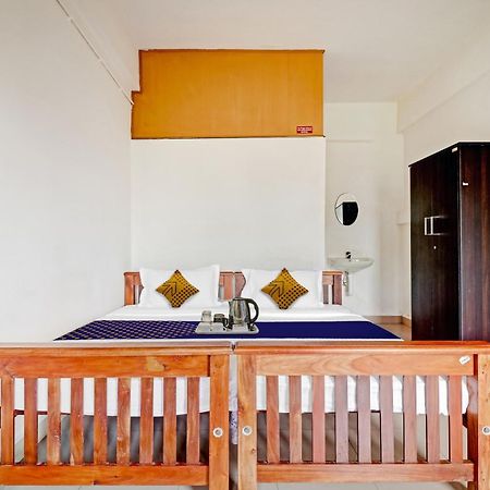 Spot On Jayesh Guest House ナーシク エクステリア 写真