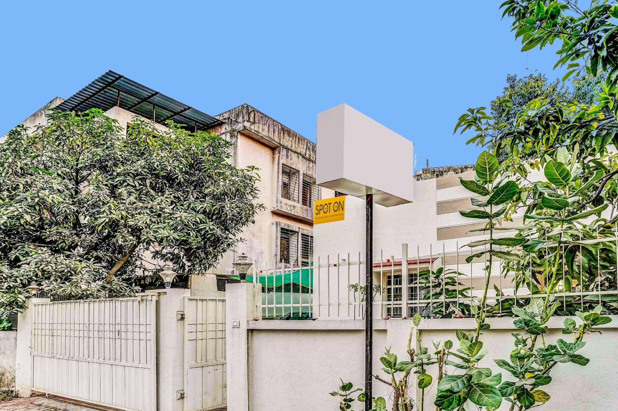 Spot On Jayesh Guest House ナーシク エクステリア 写真